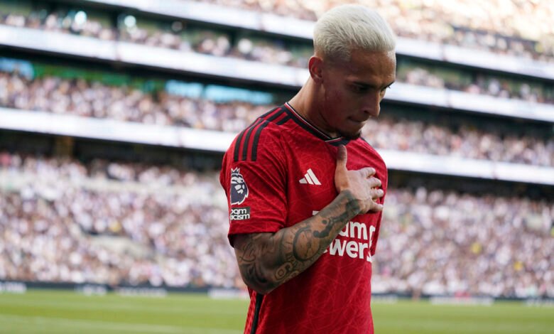 Man United dice que toma ‘muy en serio’ acusaciones de abuso contra Antony