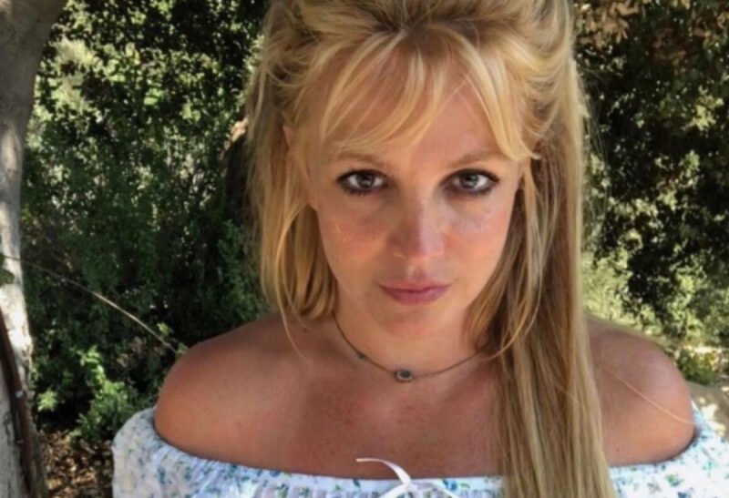 Multan a Britney Spears por manejar sin licencia ¿cuánto tendrá que pagar?